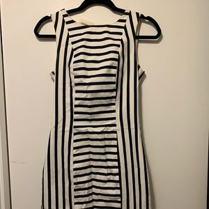 Fun flattering strippey dress!